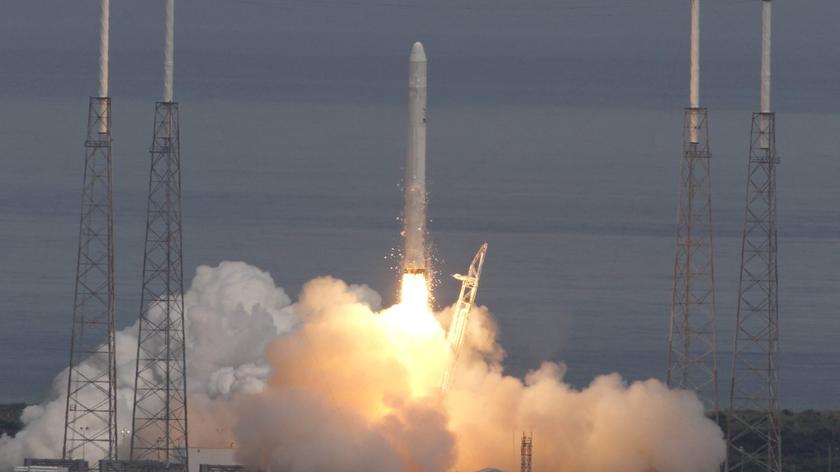 Start rakiety Falcon-9