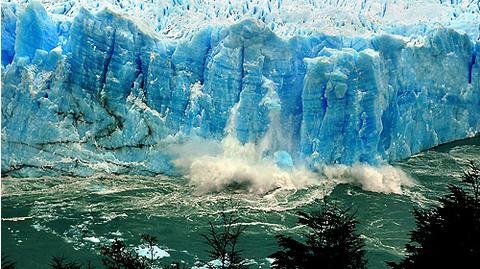 Pęka Perito Moreno