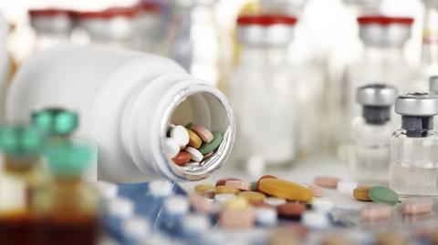 Śląscy aptekarze alarmują: brakuje leków ratujących życie, bo te sprzedawane są za granicę