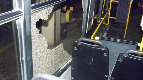 26-latek ostrzeliwał autobusy pełne pasażerów