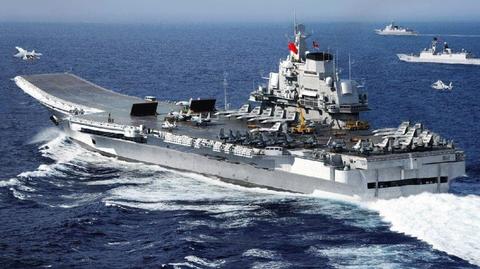 Wprowadzony do służby w 2012 roku Liaoning jest jedynym chińskim lotniskowcem i jedynym okrętem tego typu w regionie