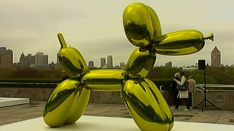 Przykładem artysty świadomie wykorzystującym kicz jest Jeff Koons