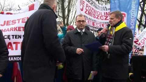 Andrzej jaworski wyszedł do protestujących kupców