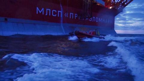 Podpłynął za blisko platformy Gazpromu. Polak z Greenpeace ma kłopoty 