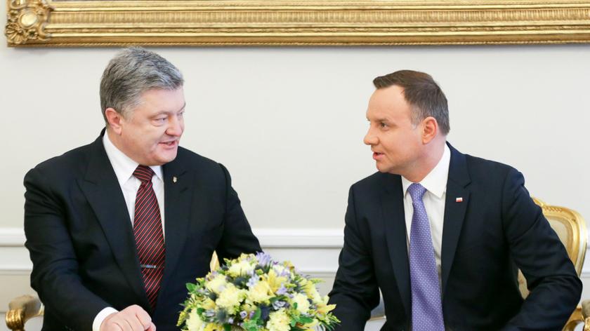 Prezydent Poroszenko wizytuje granicę z Polską