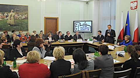 Premier spotkał się z pracownicami w Sejmie