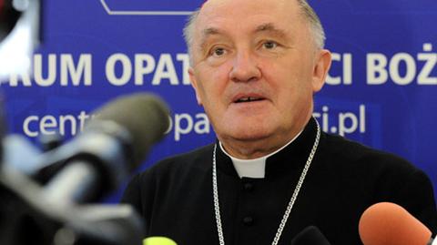 Kardynał Nycz krytykuje Palikota za sposób odejścia z Kościoła