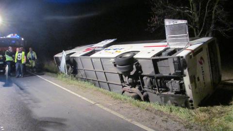 Wypadek autobusu, 12 osób rannych