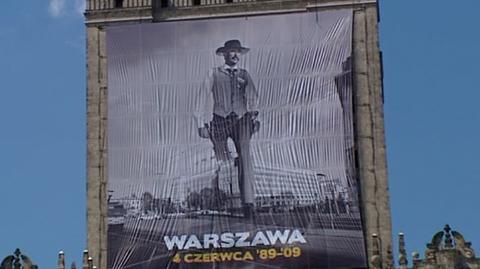 Gary Cooper przechodzi nad dawną siedzibą partii