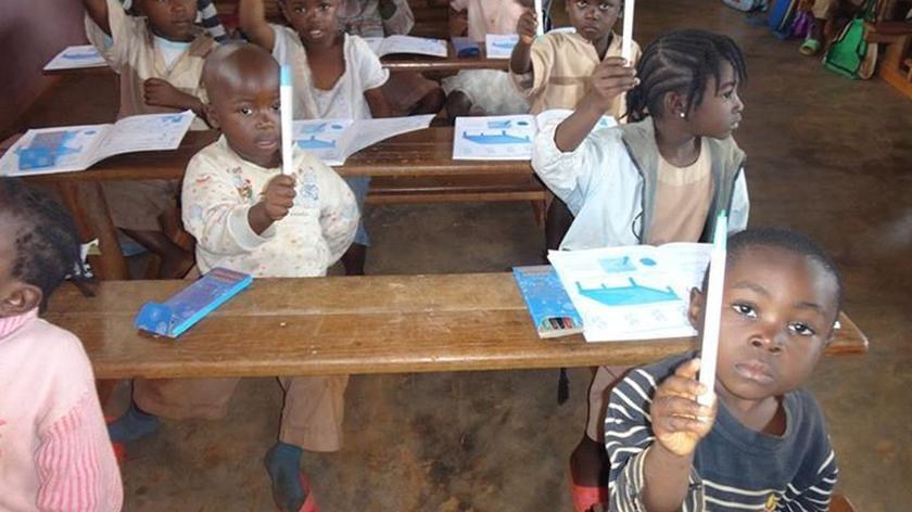 Zbierają ołówki i piłki dla dzieci z Afryki