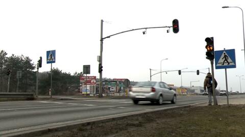 Kamery na skrzyżowaniu rejestrują przejazd na czerwonym świetle