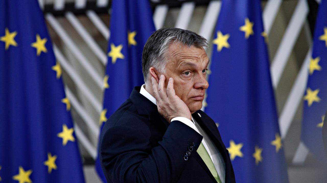 Ungaria.  În proiectul de rezoluție, partidul Fidesz spune că Uniunea Europeană nu va începe negocierile de aderare cu Ucraina