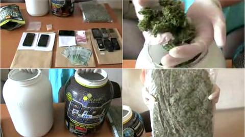 W mieszkaniu zatrzymanego policjanci odnaleźli przygotowane do  sprzedaży narkotyki
