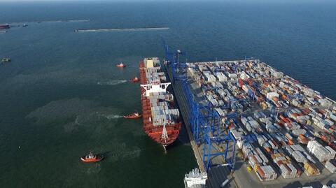 Do DCT wpłynął największy na świecie kontenerowiec
