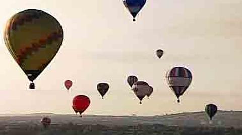 Dziesiątki balonów ozdobiły angielskie niebo
