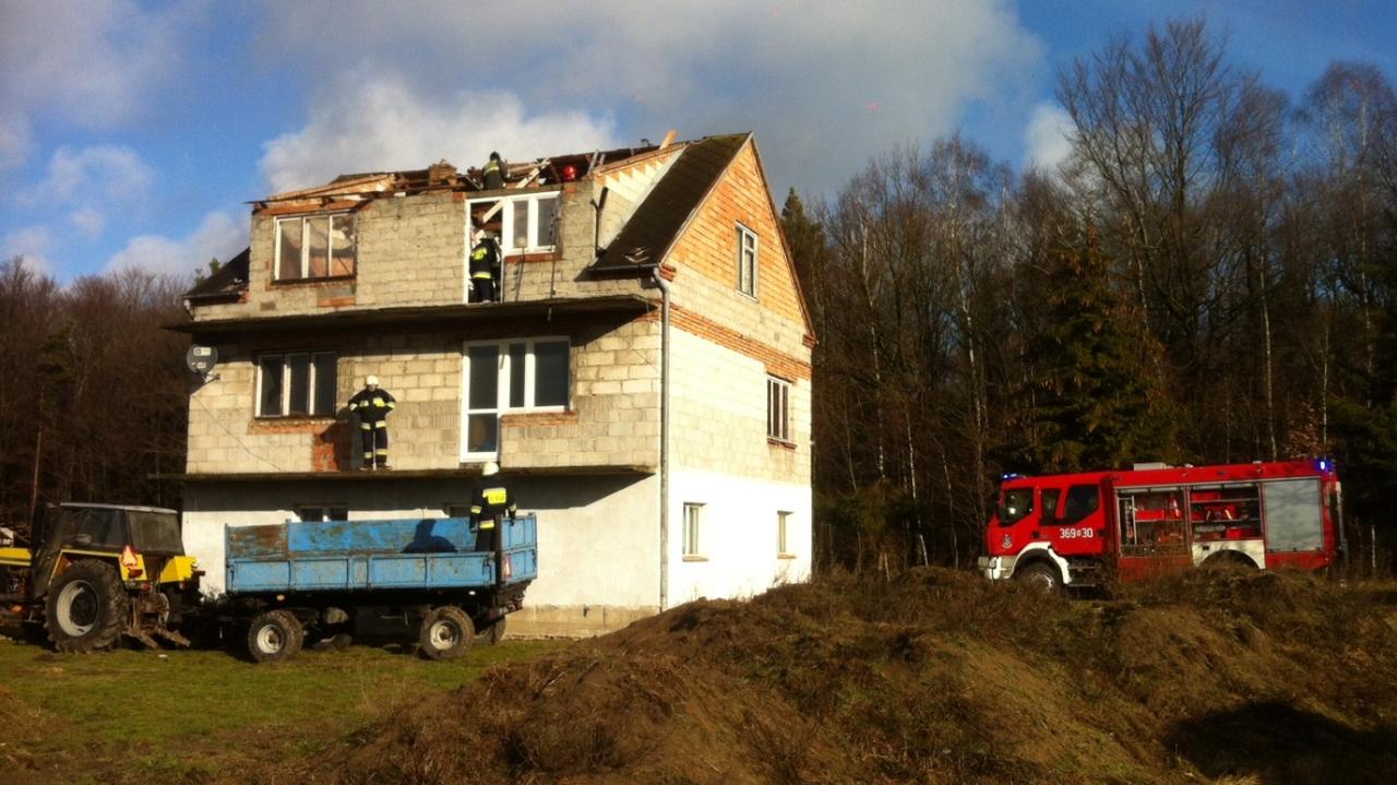 Wichury W Małopolsce. Pozrywane Dachy, 5 Tysiecy Gospodarstw Bez Prądu ...