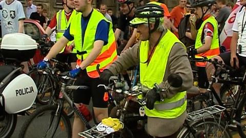 Ulicami Warszawy przejechały setki rowerzystów