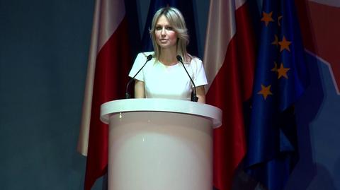 Magdalena Ogórek unika kontaktu z mediami