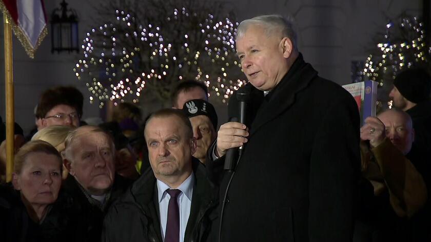 Kaczyński: Jesteśmy coraz bliżej prawdy o Smoleńsku. Kolejne kroki są wykonywane