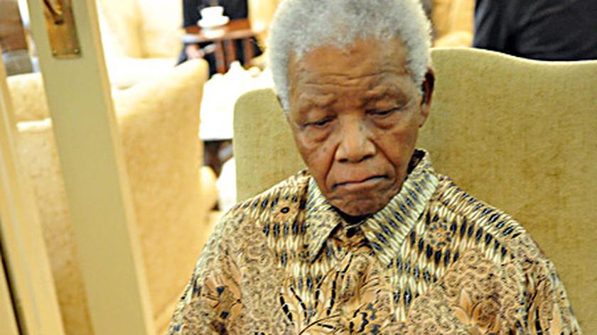 Mandela zabrany do szpitala