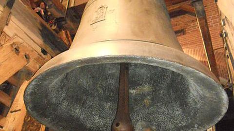 Dzwon Zygmunta rozbrzmiał symbolizując odejście papieża Benedykta XVI na emeryturę