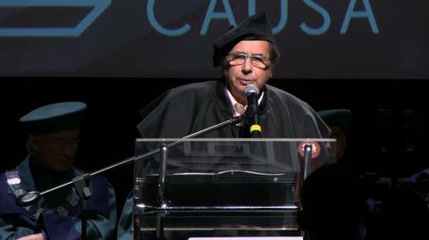 Gajos jest pierwszym aktorem z tytułem doktora honoris causa łódzkiej filmówki 