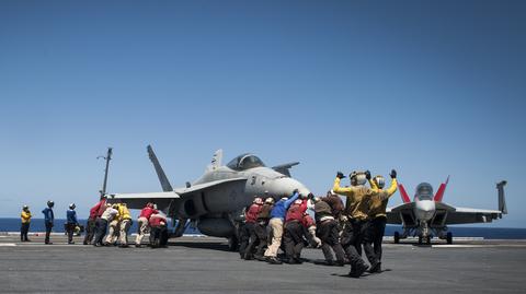 Amerykanie wracają do Iraku. Myśliwce F-18 startują z lotniskowca USS George H.W. Bush