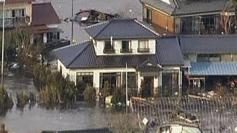 Domu w Japonii mają gibką konstrukcję, która sprawia, że podczas trzęsienia ziemi, nie zawalają się