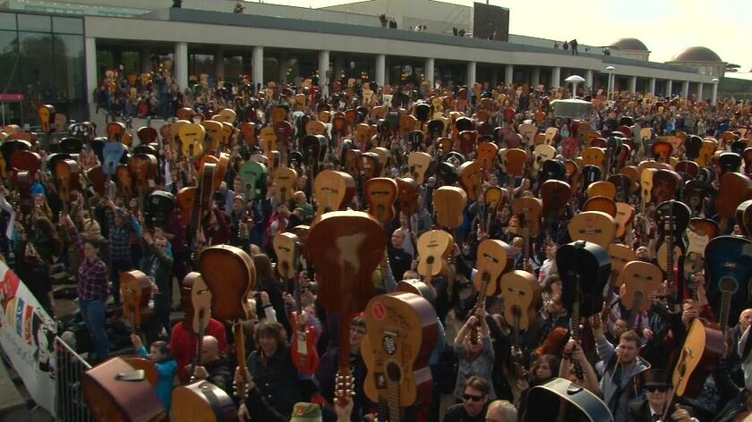 5003 gitary zagrały we Wrocławiu. Rekord Guinnessa nie został pobity