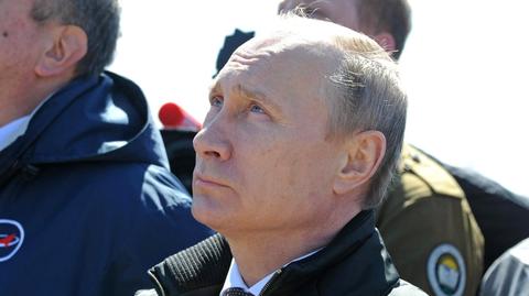 Putin obserwuje start rakiety Sojuz