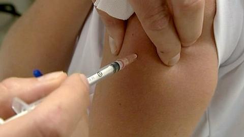 Szczepionki przeciwko świńskiej grypie testowano na Polakach