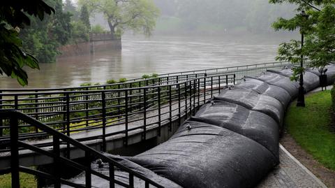Prezydent Wrocławia: Woda nie przeleje się przez wały