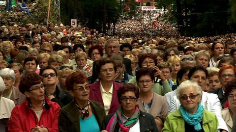 Na pielgrzymkę kobiet i dziewcząt przybył jałmużnik papieski 