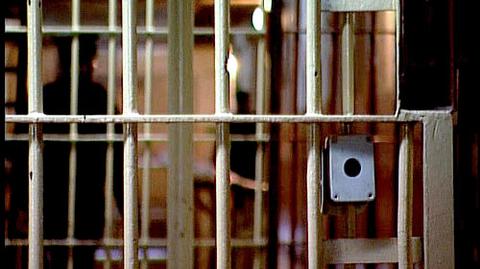 Prokuratura: więzień wykrwawił się na śmierć