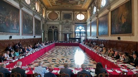 Szydło: Komisja Wenecka politycznie naciskana przez opozycję