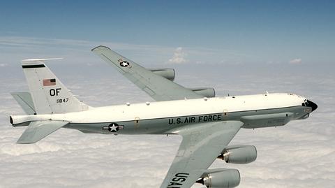Tankowanie samolotu zwiadowczego RC-135