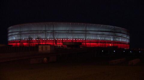 Stadion Miejski rozświetlony się na biało- czerwono