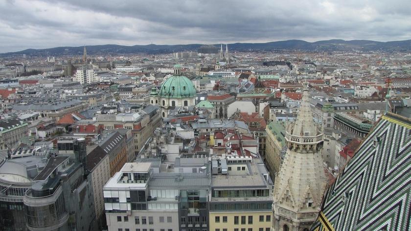 Polacy ranieni nożem w Wiedniu. Jeden zmarł