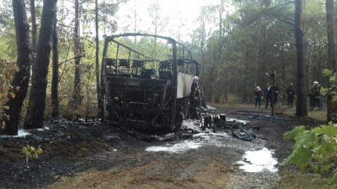 Autokar pełen dzieci spłonął w lesie