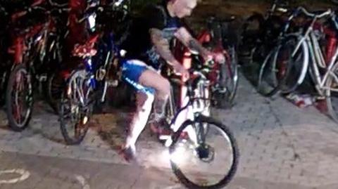 Ukradł rower, nagrała go kamera. Policja szuka złodzieja