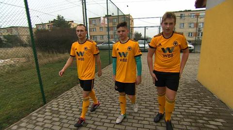 Wolves from Premier League helped their smaller brothers from Rożana whose locker room has been robbed