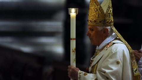 Papież odprawił liturgię Wigilli Paschalnej