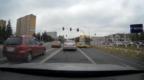 Niebezpieczna sytuacja na skrzyżowaniu w Gnieźnie