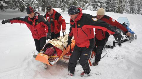 Ratownicy TOPR dotarli do poszkodowanego mimo trudnych warunków