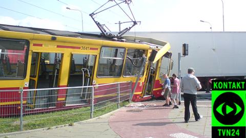 TIR wjechał w tramwaj (film/fot.donbednar)