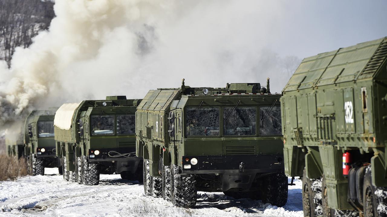 Russia Deploys Iskander Nuclear-capable Missiles To Kaliningrad Region ...