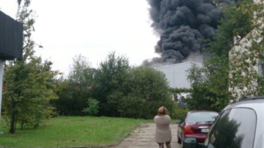 Pożar w hali produkcyjnej w Miękini
