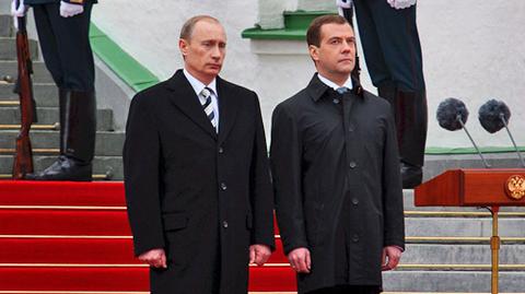 Miedwiediew przejął Kreml