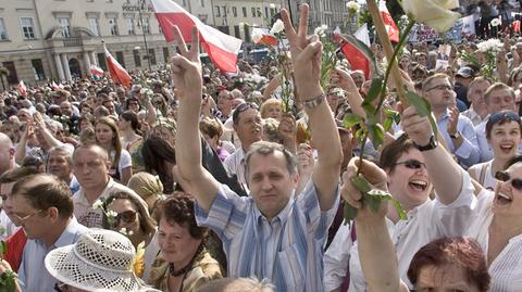 Starcie zwolenników Kaczyńskiego i Komorowskiego