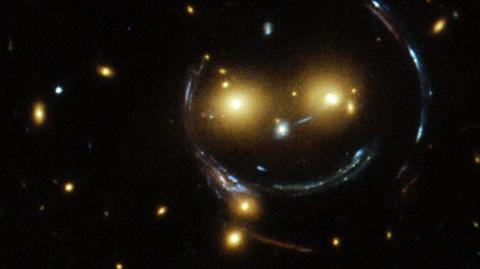 11.02 | Uśmiechnięta gromadka… galaktyk
